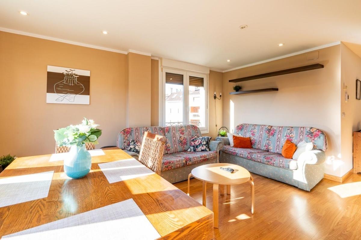 Apartament Apartamento Isabela Onís Zewnętrze zdjęcie